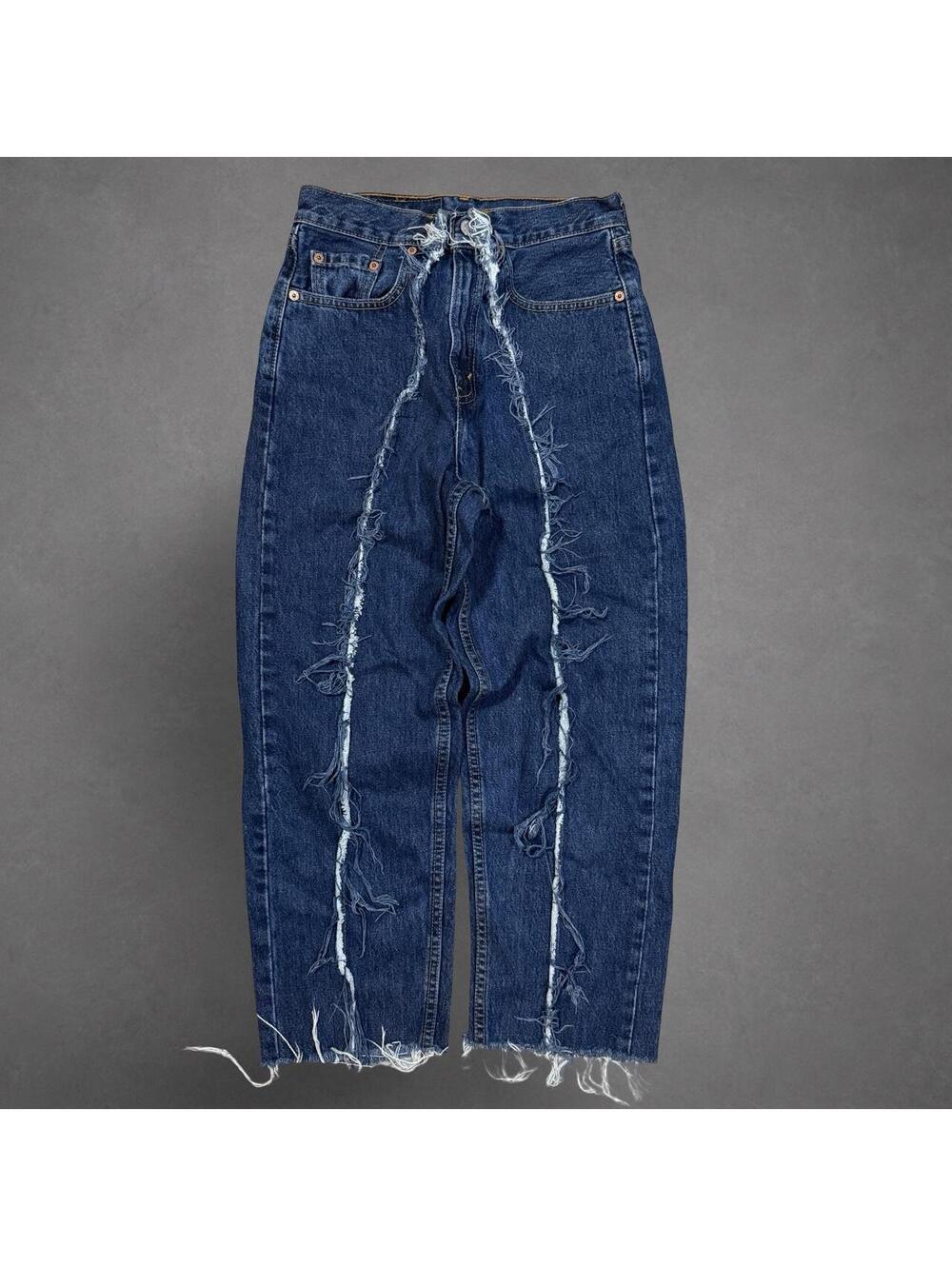 Vintage Levi’s 560 Loose Fit Straight Leg Distressed Jeans